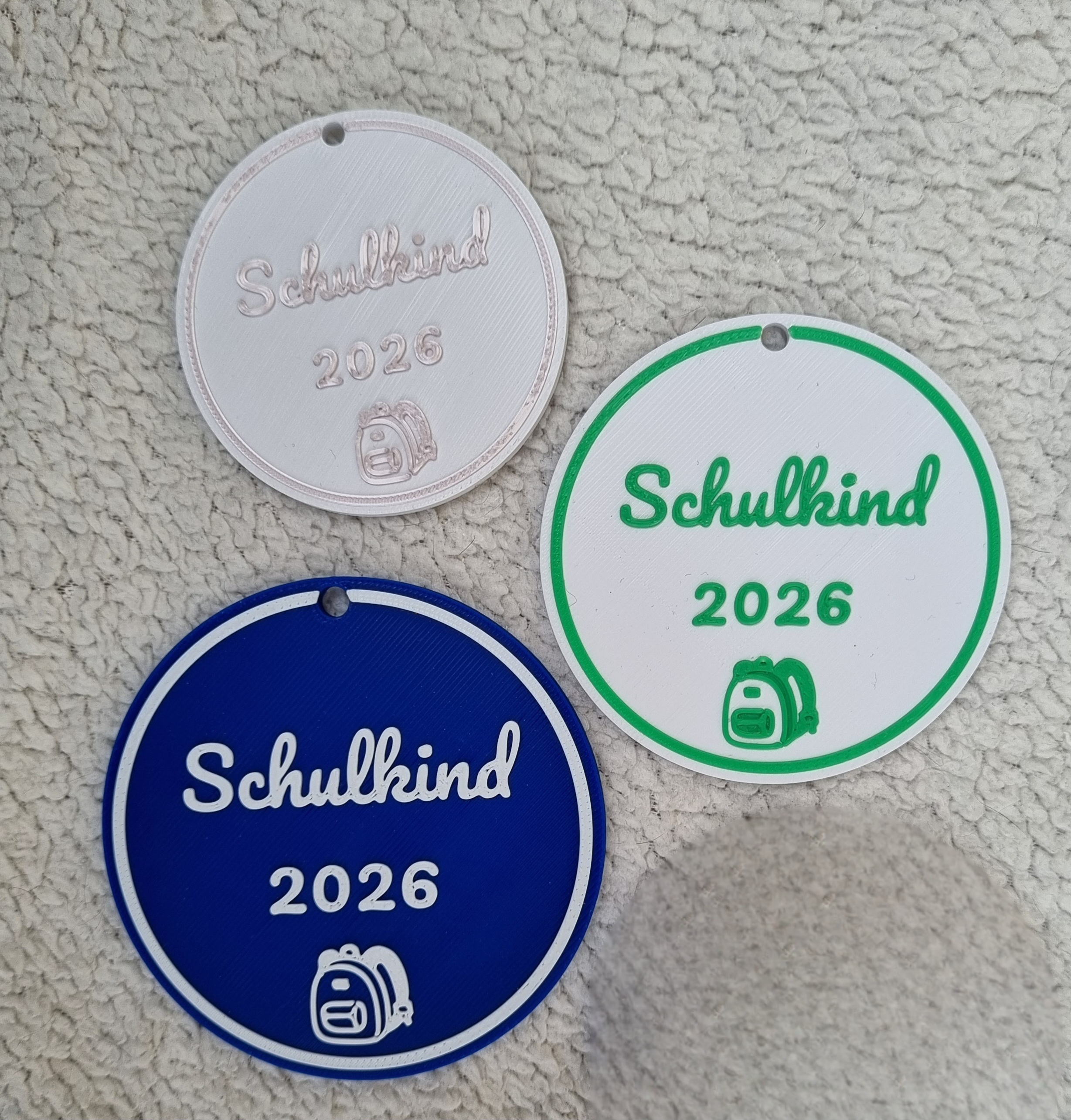 Anhänger "Schulkind 2026 mit Rucksack"